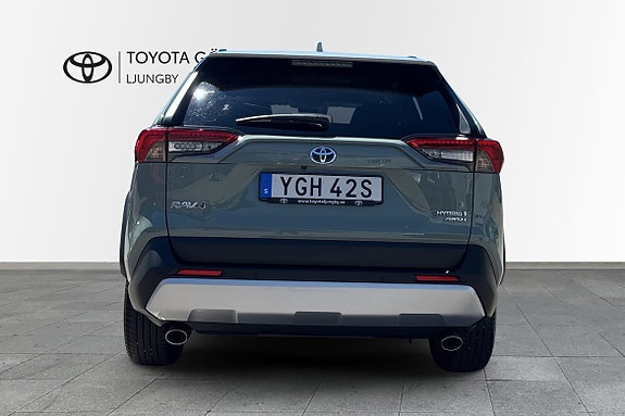 Toyota RAV4 5 of 20