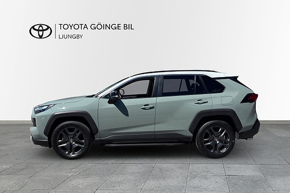Toyota RAV4 4 of 20