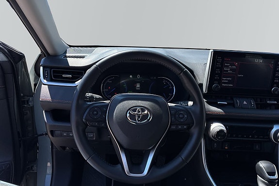 Toyota RAV4 10 of 20