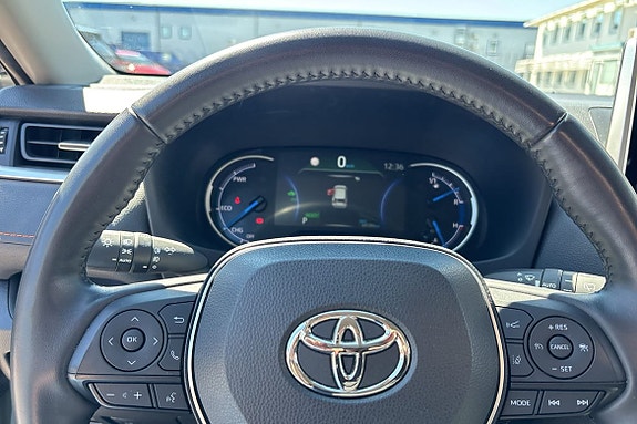 Toyota RAV4 15 of 20
