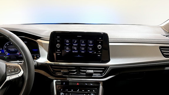 Volkswagen T-Roc 9 of 19