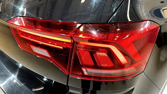 Volkswagen T-Roc 13 of 19