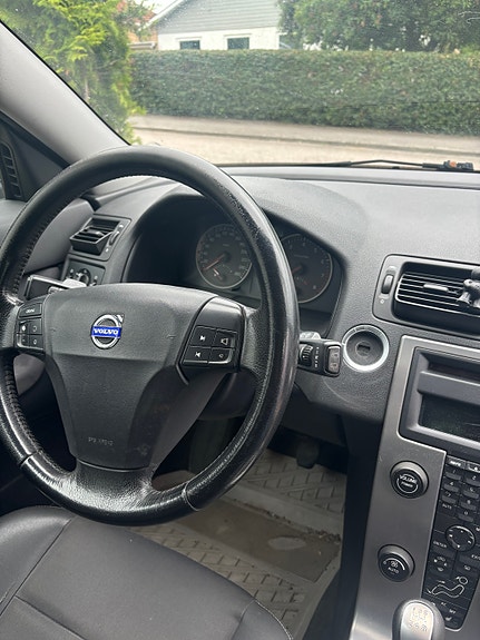 Volvo V50 4 of 7