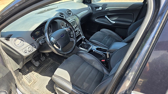Ford Mondeo 3 of 5