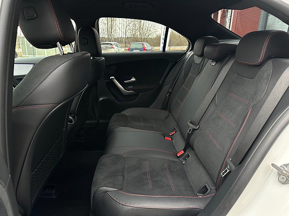 Mercedes-Benz A180 d 17 of 30