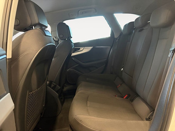 Audi A4 14 of 20