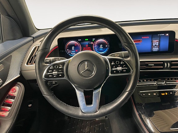 Mercedes-Benz EQC400 13 of 26