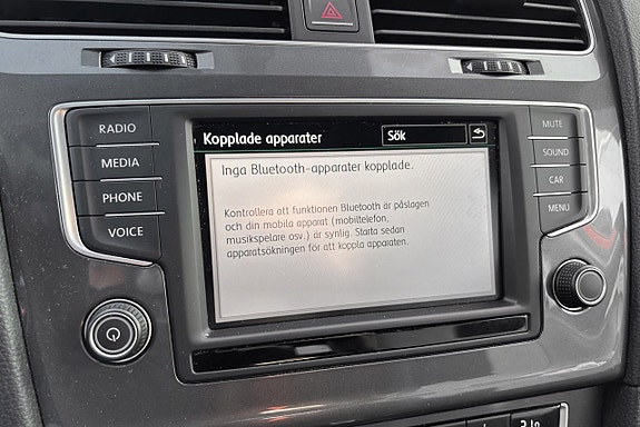 Volkswagen Golf Alltrack 13 of 17
