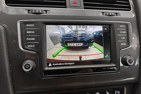 Volkswagen Golf Alltrack 12 of 17