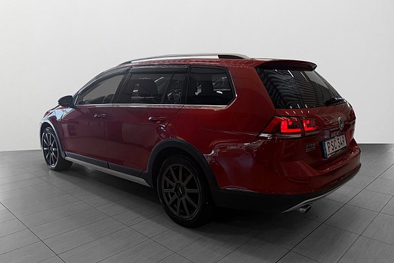 Volkswagen Golf Alltrack 4 of 13