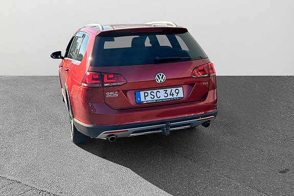 Volkswagen Golf Alltrack 5 of 17