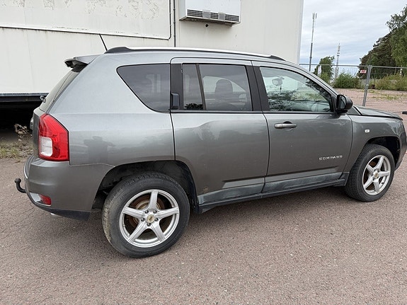 Jeep Compass 4 of 5