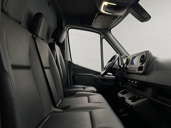Mercedes-Benz Sprinter 317 27 of 30