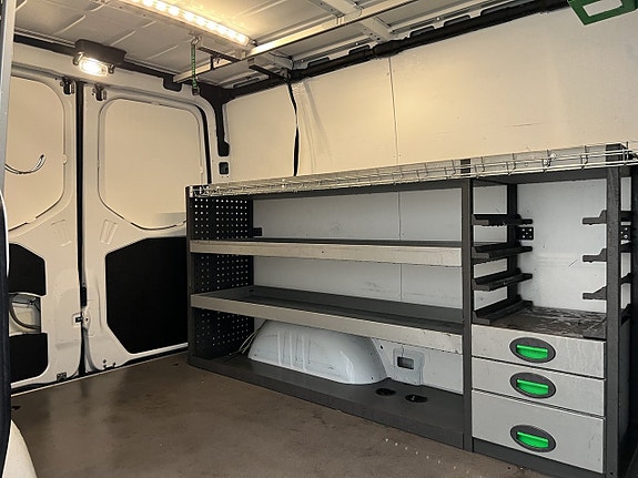 Mercedes-Benz Sprinter 317 14 of 30