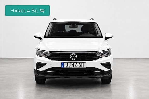 Volkswagen Tiguan 3 of 19