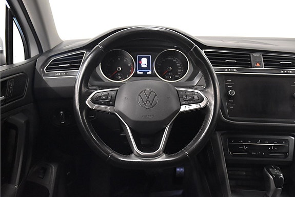 Volkswagen Tiguan 2 of 19