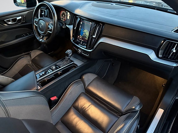 Volvo V60 19 of 24