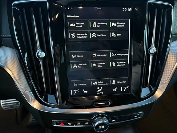 Volvo V60 13 of 24