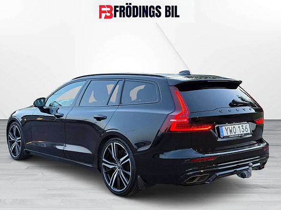 Volvo V60 3 of 5