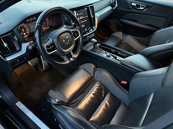 Volvo V60 10 of 24