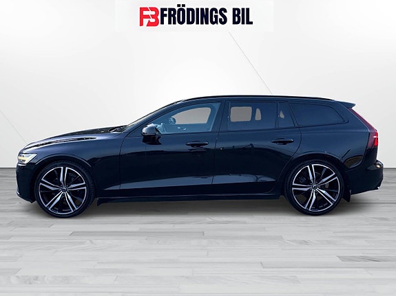 Volvo V60 2 of 5