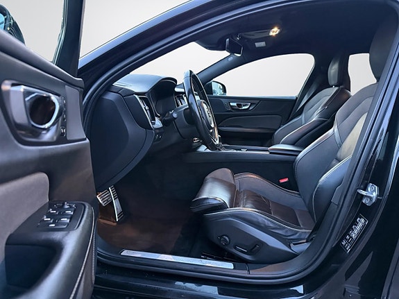 Volvo V60 9 of 24
