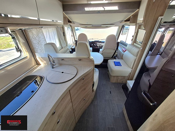 Eura Mobil IL 720 QB 8 of 13