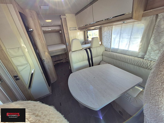 Eura Mobil IL 720 QB 3 of 13