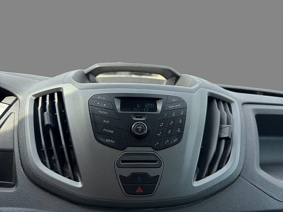Ford Transit 10 of 12