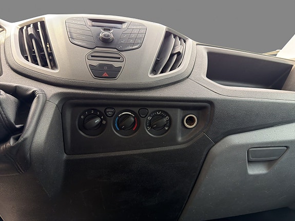 Ford Transit 11 of 12