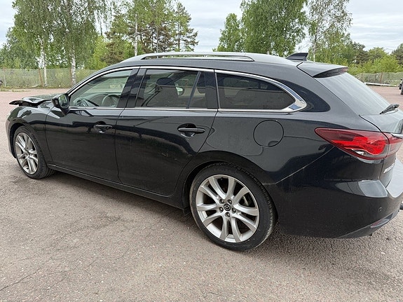 Mazda 6 3 of 5