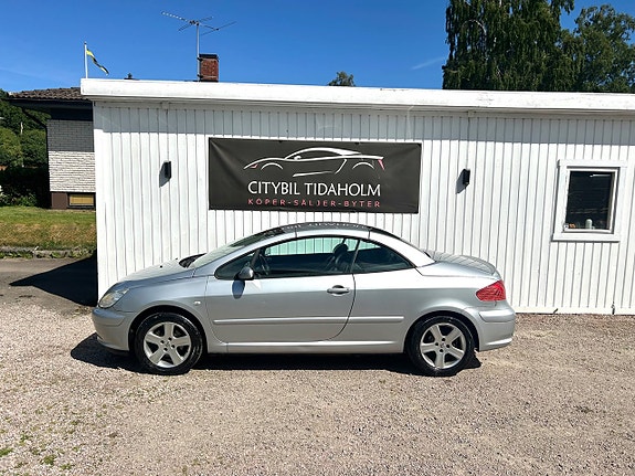Peugeot 307 CC 4 of 5