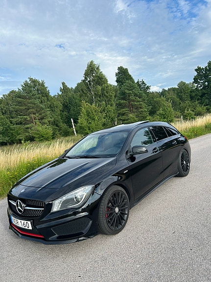Mercedes-Benz CLA250 2 of 10