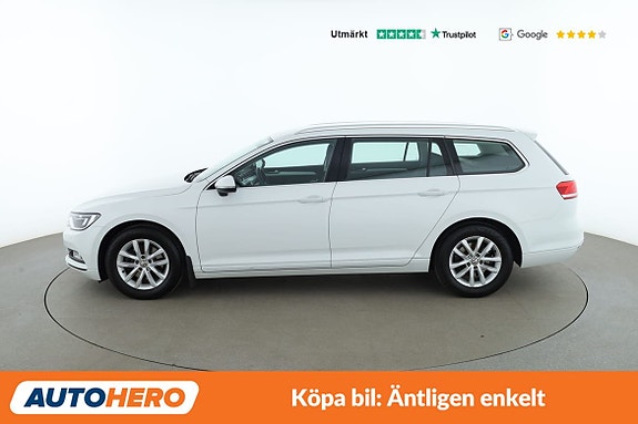 Volkswagen Passat 2 of 30