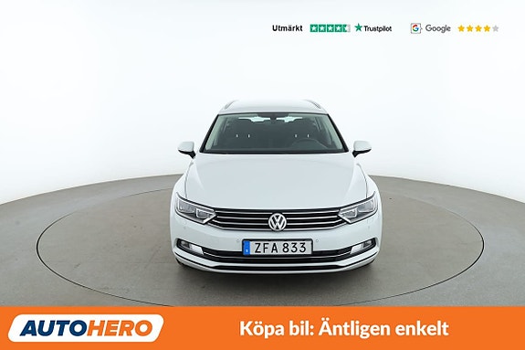 Volkswagen Passat 9 of 30