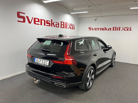 Volvo V60 Cross Country 9 of 21