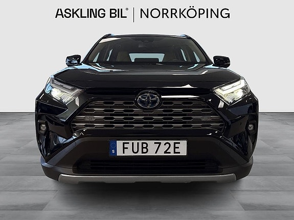 Toyota RAV4 5 of 10
