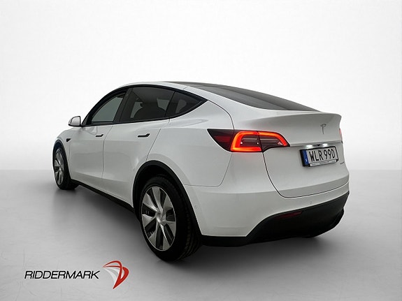 Tesla Model Y 6 of 30