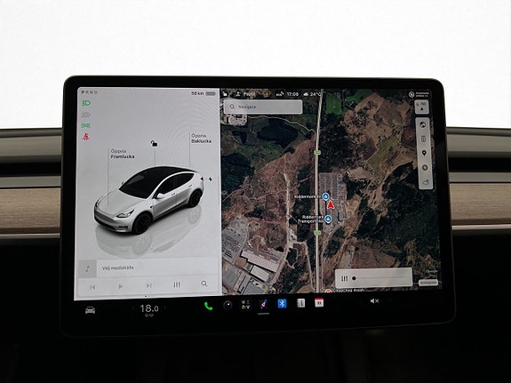 Tesla Model Y 20 of 30