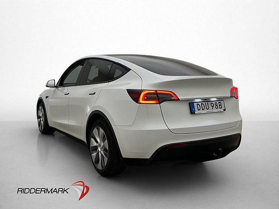Tesla Model Y 6 of 30