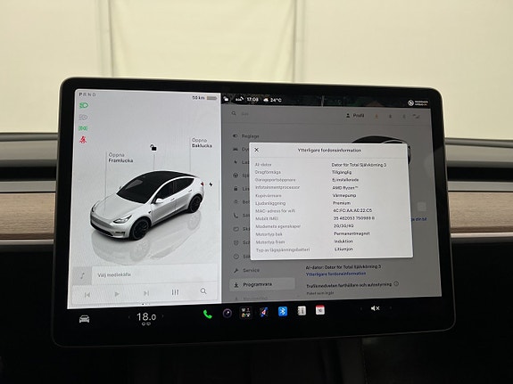 Tesla Model Y 25 of 30