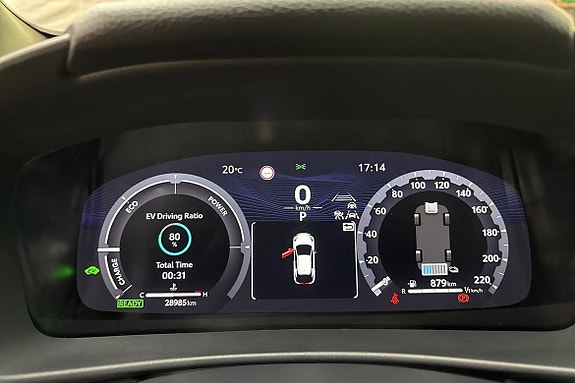 Toyota C-HR 16 of 21