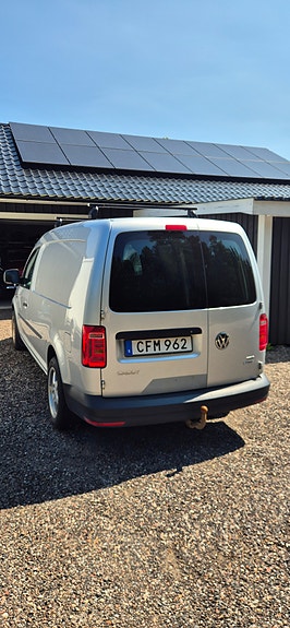 Volkswagen Caddy Maxi 3 of 5