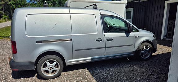 Volkswagen Caddy Maxi 4 of 5