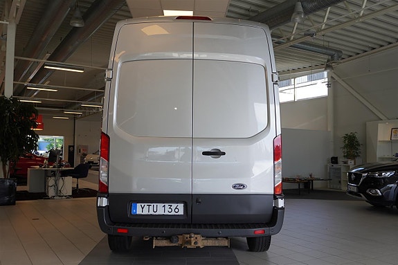 Ford Transit 7 of 23