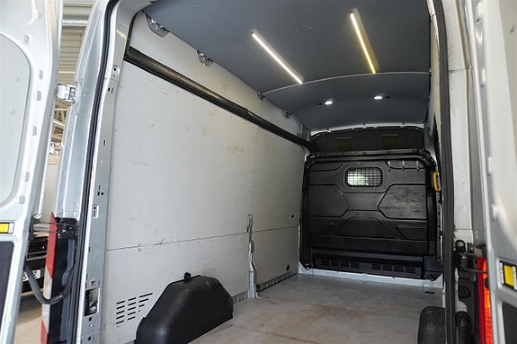 Ford Transit 11 of 23