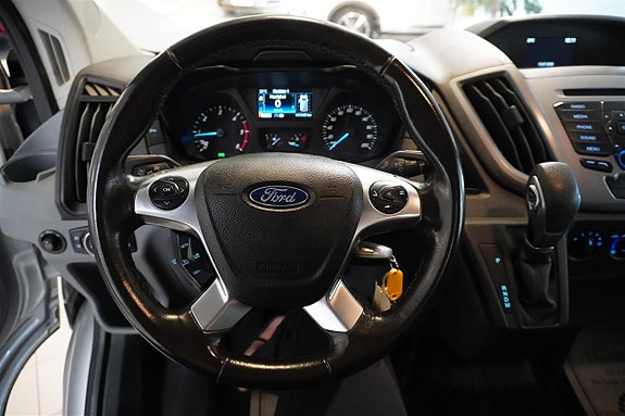 Ford Transit 19 of 23