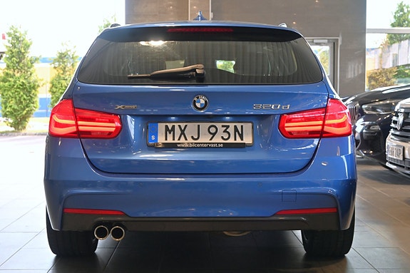 BMW 320d 4 of 5