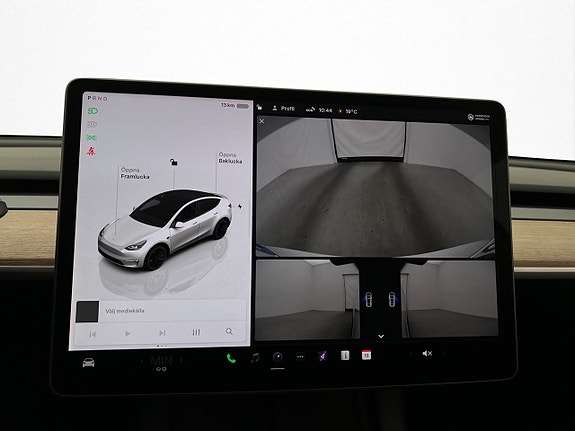 Tesla Model Y 13 of 30