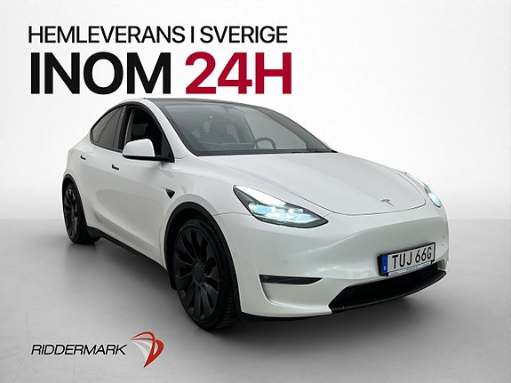 Tesla Model Y 4 of 30